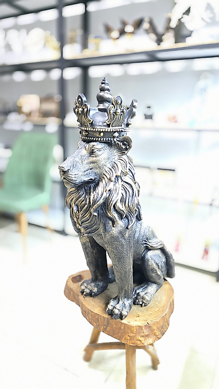 Frefly Siyah Aslan Kral Heykeli 78cm Biblo