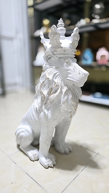 Frefly Beyaz Aslan Kral Heykeli 78cm Biblo